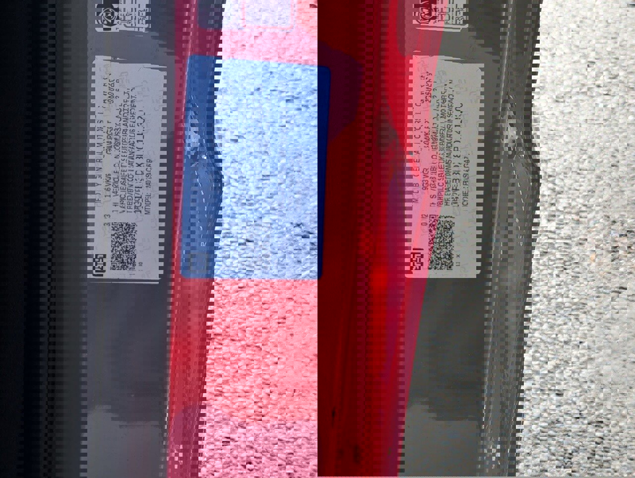 Used 2023 Chevrolet Camaro LT image 31