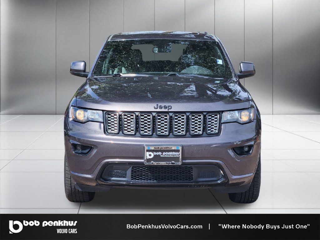 Used 2020 Jeep Grand Cherokee Altitude AWD/4WD image 22
