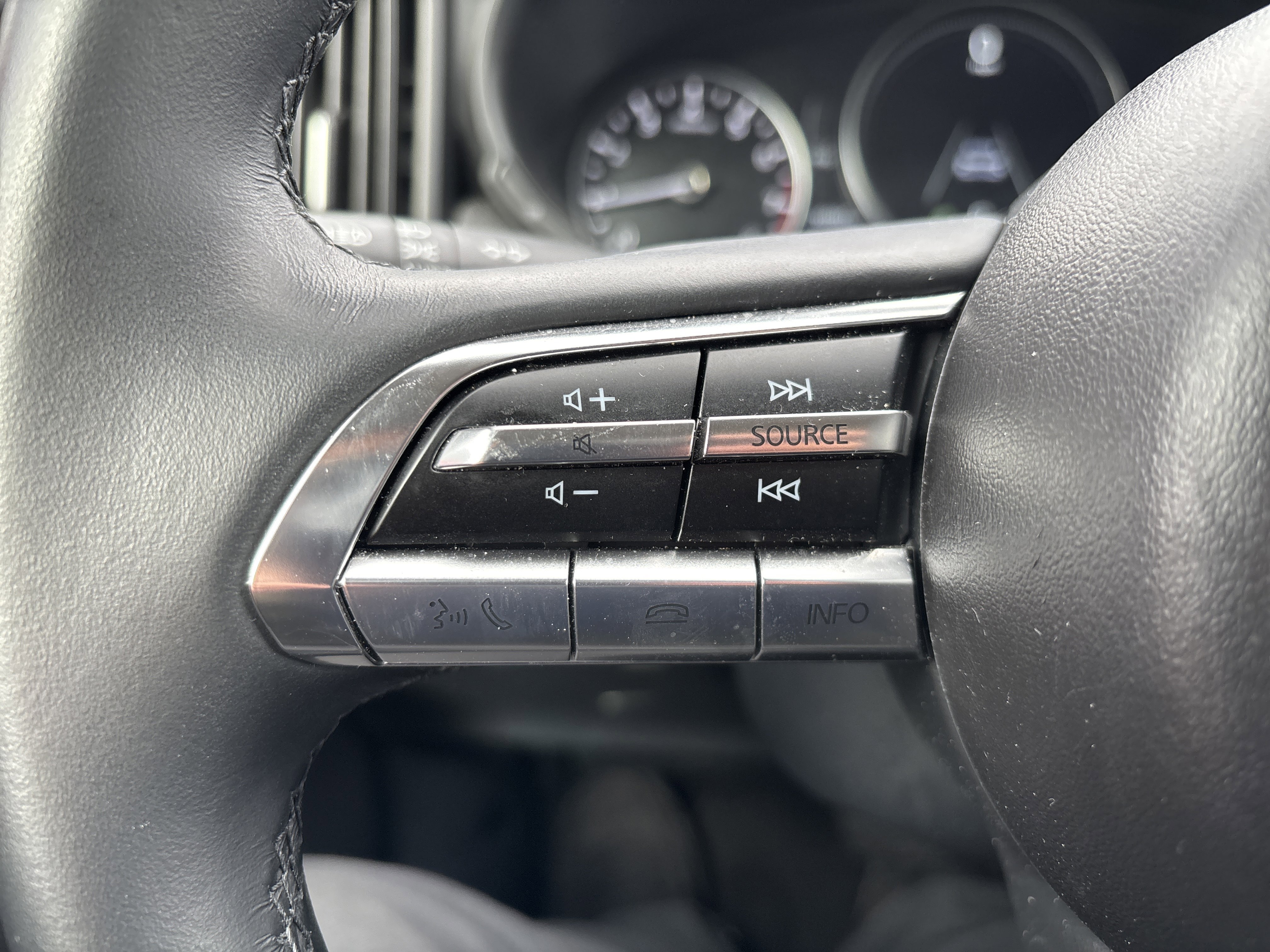 Used 2025 MAZDA CX-50 AWD 2.5 S w/ Preferred Package image 19