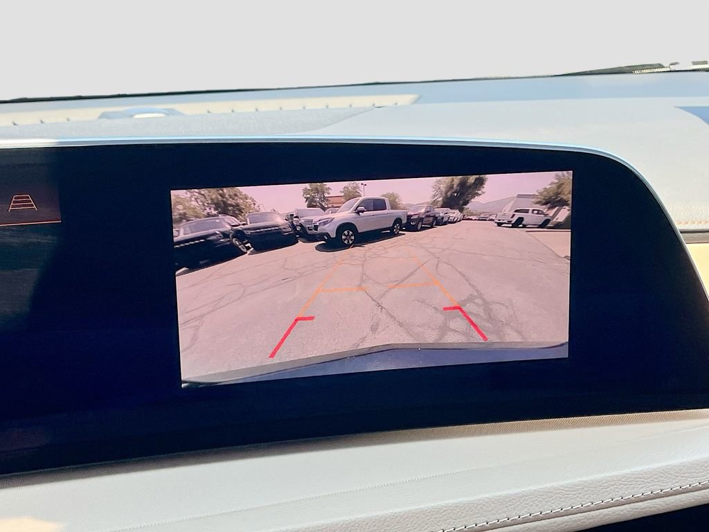 Used 2024 Cadillac XT4 Luxury w/ Cold Weather Package AWD/4WD image 14