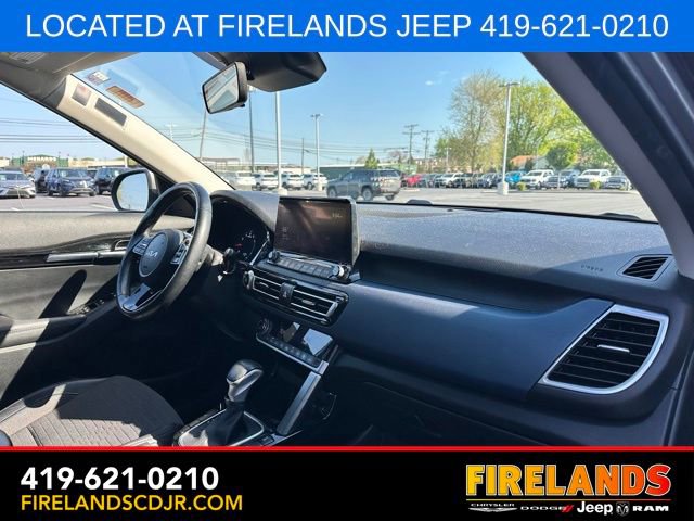 Used 2022 Kia Seltos S image 12
