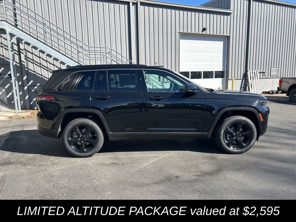 New 2026 Jeep Grand Cherokee Limited w/ Limited Altitude Package AWD/4WD image 2