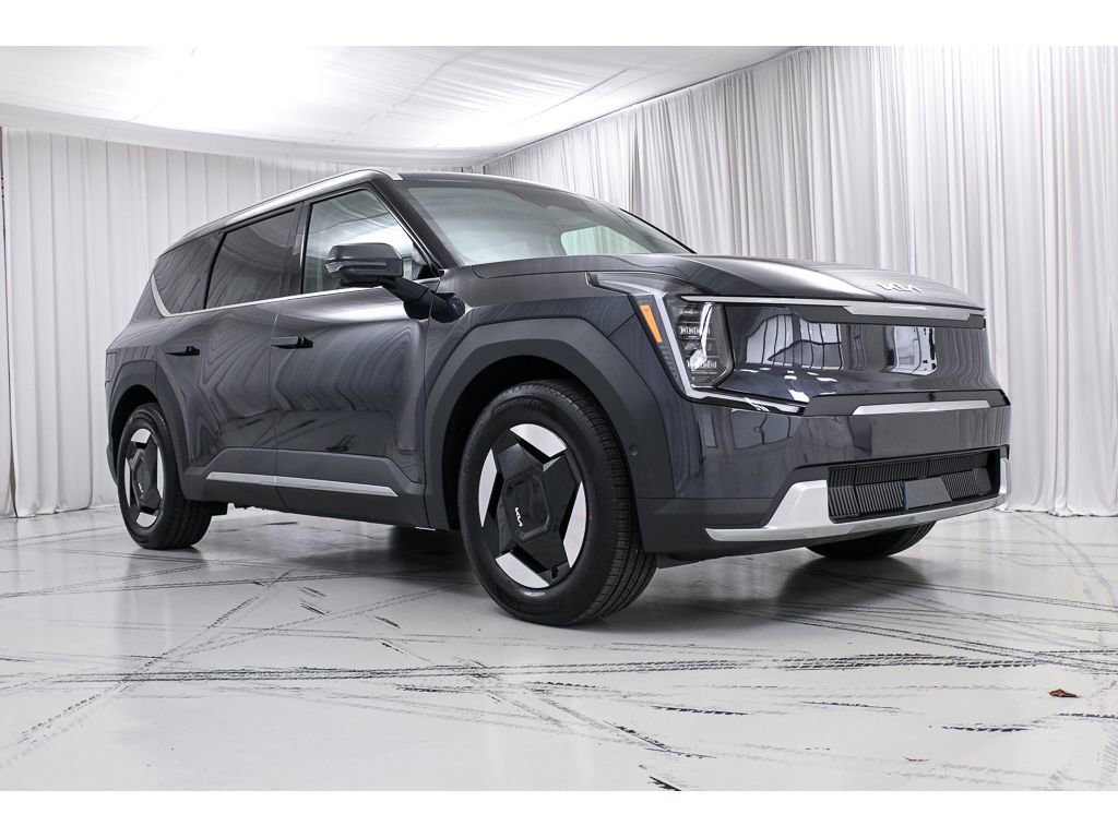 New 2026 Kia EV9 Wind image 2