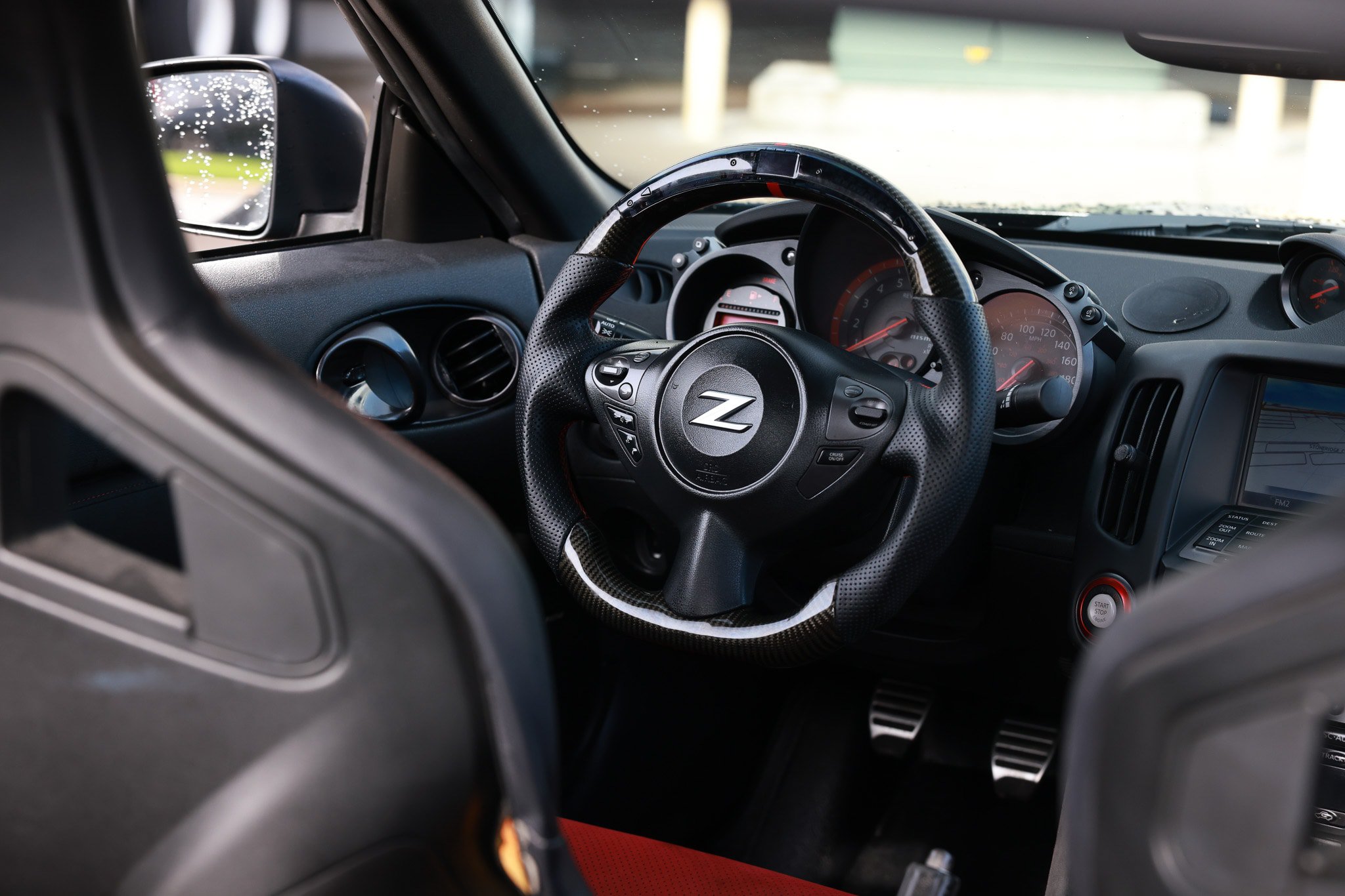 Used 2016 Nissan 370Z NISMO RWD image 28
