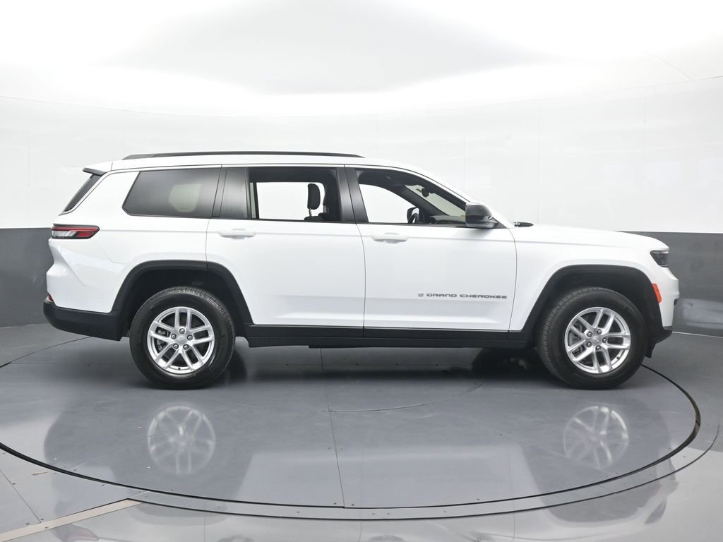 Used 2024 Jeep Grand Cherokee L Laredo image 7