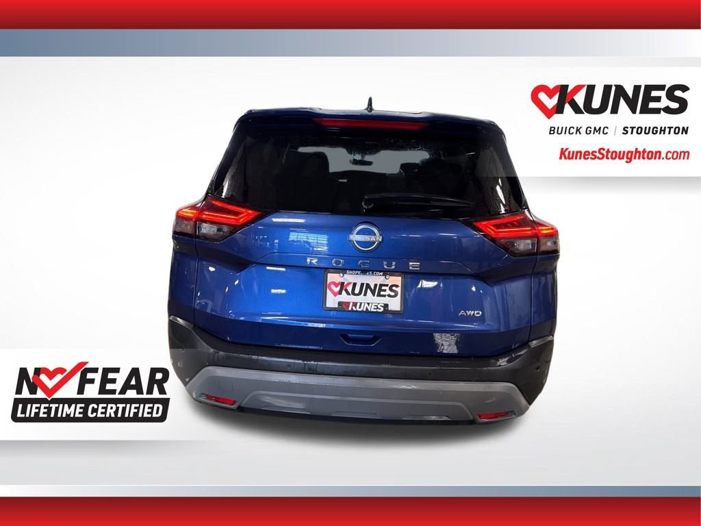 Used 2023 Nissan Rogue S image 10