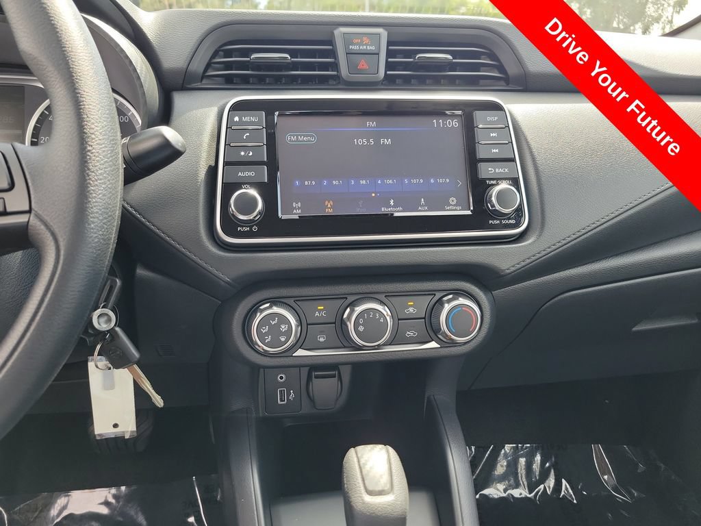Used 2025 Nissan Versa S w/ Trunk Package FWD image 12