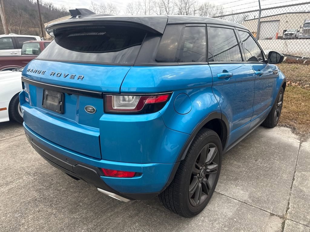 Used 2019 Land Rover Range Rover Evoque Landmark Edition image 4