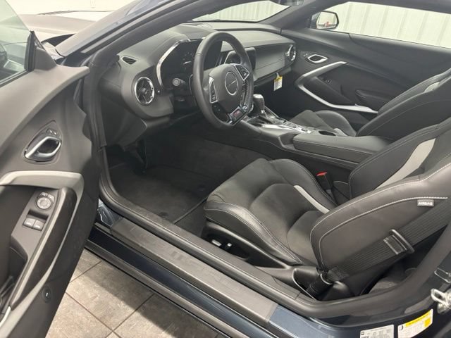 Used 2022 Chevrolet Camaro SS RWD image 11