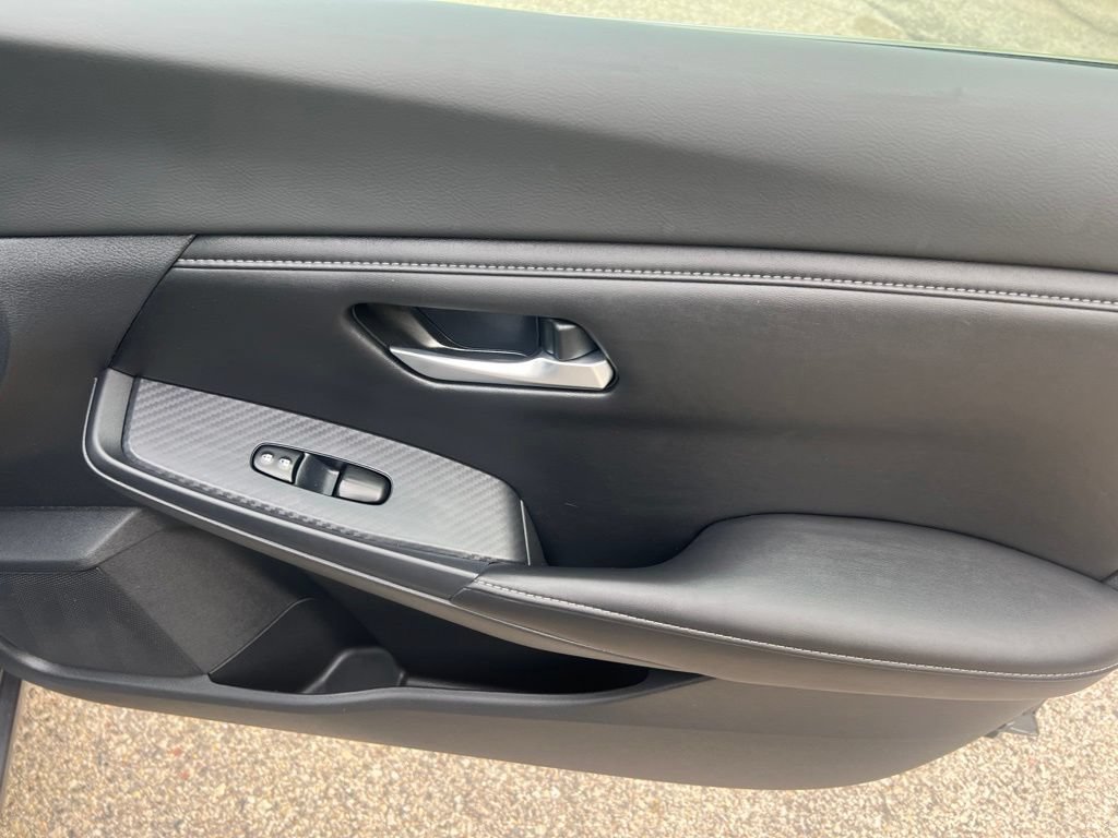 Certified 2022 Nissan Sentra SV FWD image 21