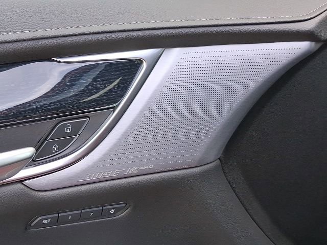 New 2026 Cadillac XT5 Premium Luxury w/ LPO, ONYX Package image 18