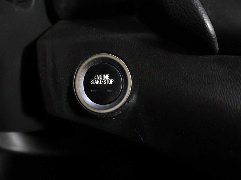 Used 2020 GMC Terrain SLE FWD image 33