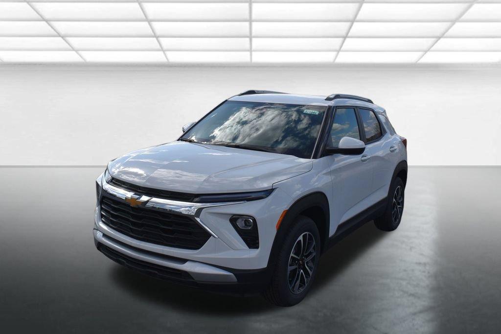 New 2026 Chevrolet TrailBlazer LT w/ Convenience Package FWD image 2