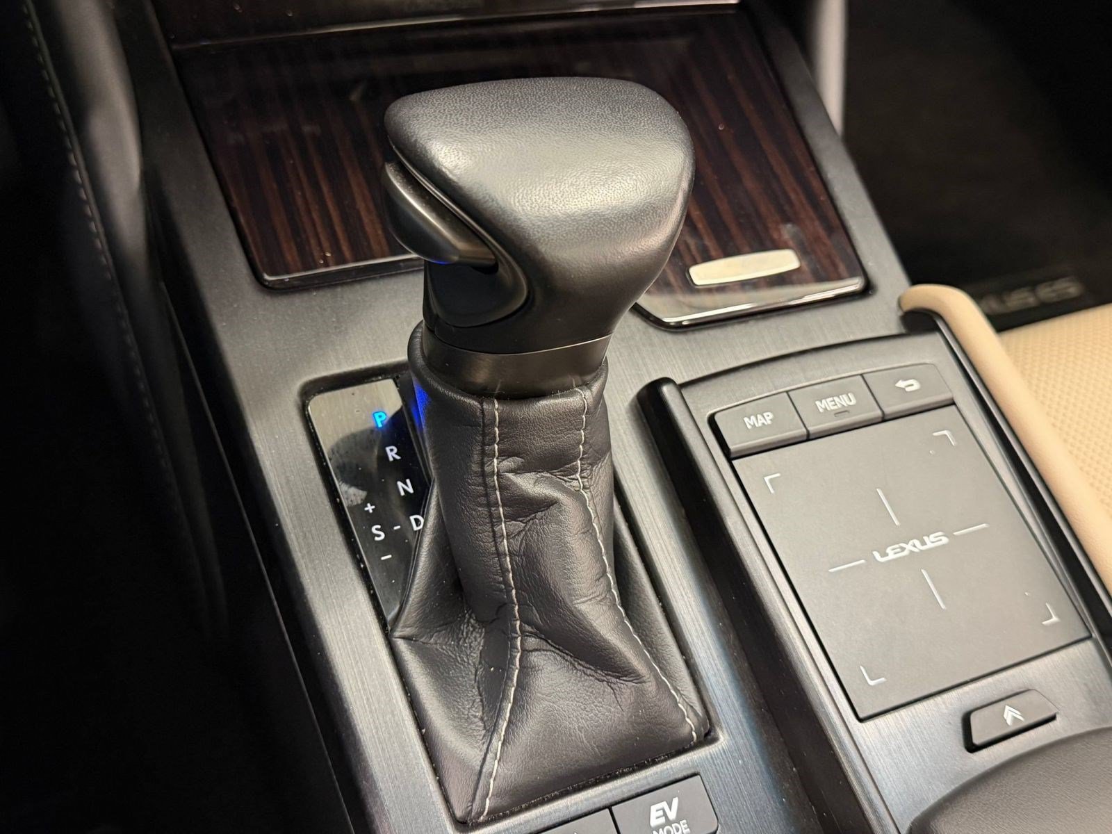 Used 2021 Lexus ES 300h w/ Premium Package FWD image 15