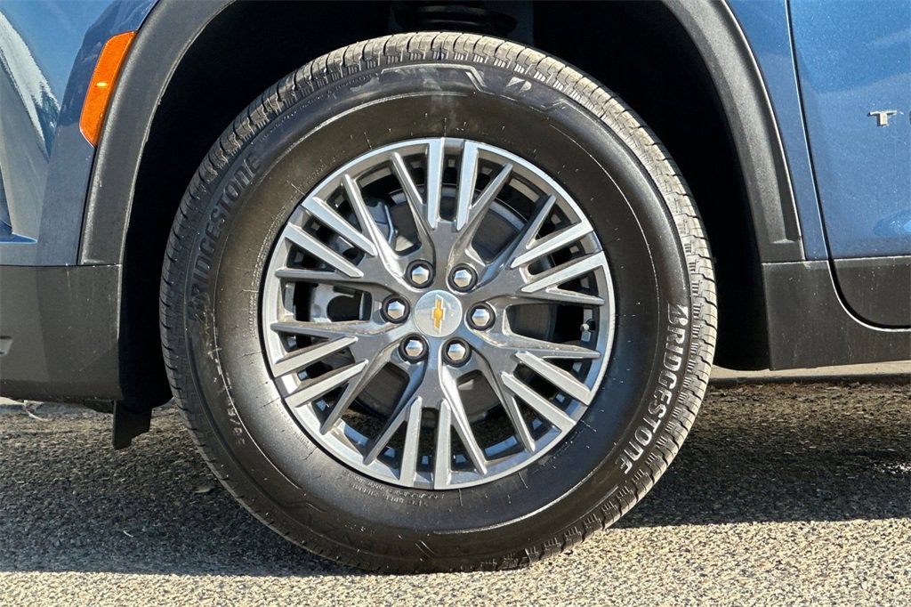 New 2026 Chevrolet Traverse LT w/ Driver Confidence Package image 28