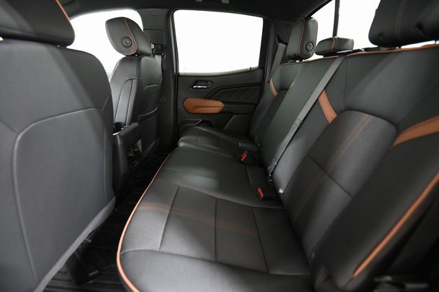 Used 2024 GMC Canyon AT4 image 9
