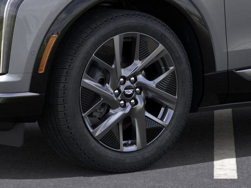 New 2025 Cadillac Optiq Luxury 1 w/ LPO, Floor Liner Package image 9