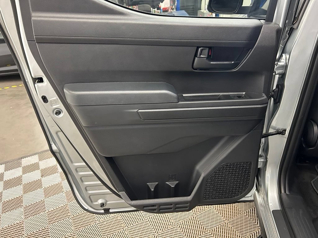 Used 2024 Toyota Tacoma SR5 AWD/4WD image 19
