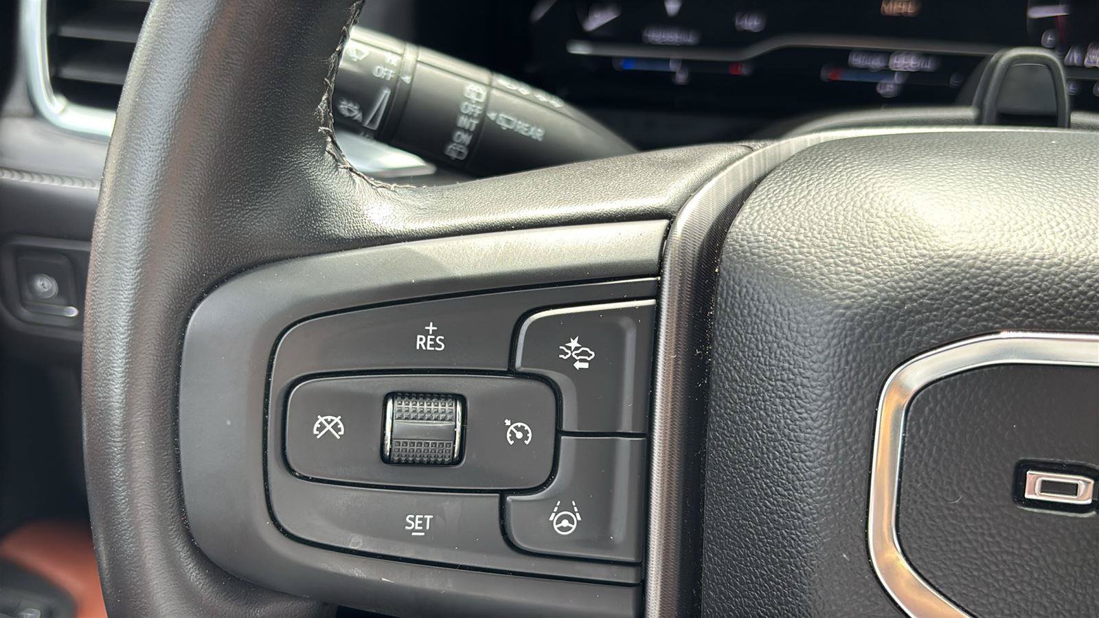 Certified 2023 GMC Yukon XL Denali Ultimate w/ LPO, Floor Liner Package AWD/4WD image 34