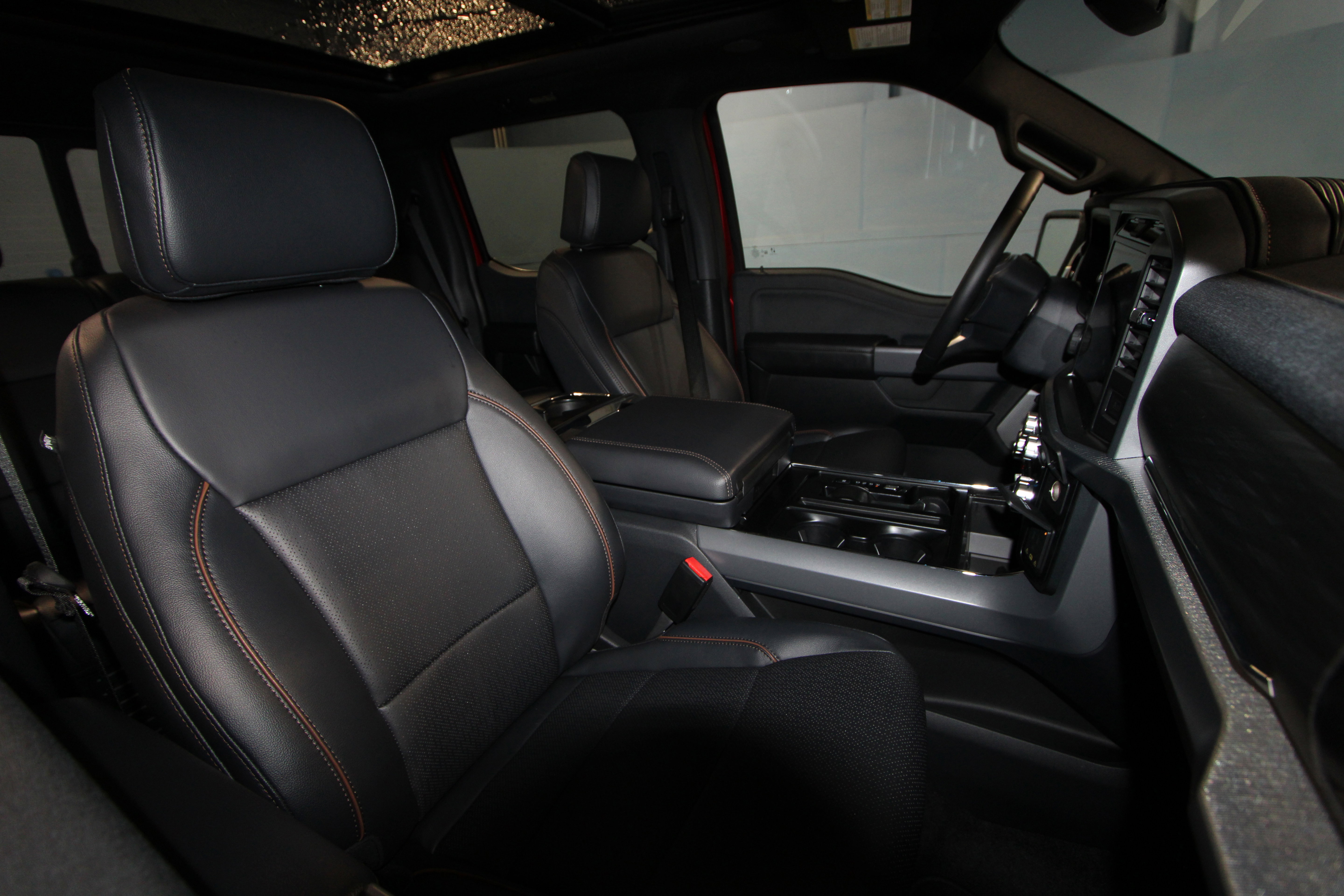 New 2025 Ford F150 Lariat w/ Equipment Group 502A High AWD/4WD image 21