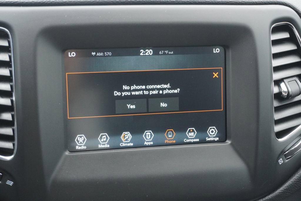 Used 2019 Jeep Compass Latitude image 34