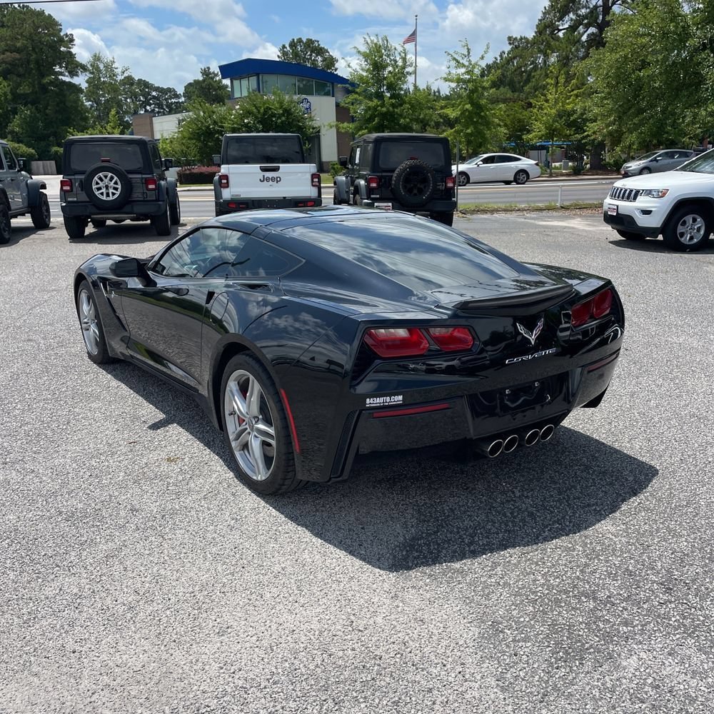 Used 2016 Chevrolet Corvette Stingray Coupe RWD image 8