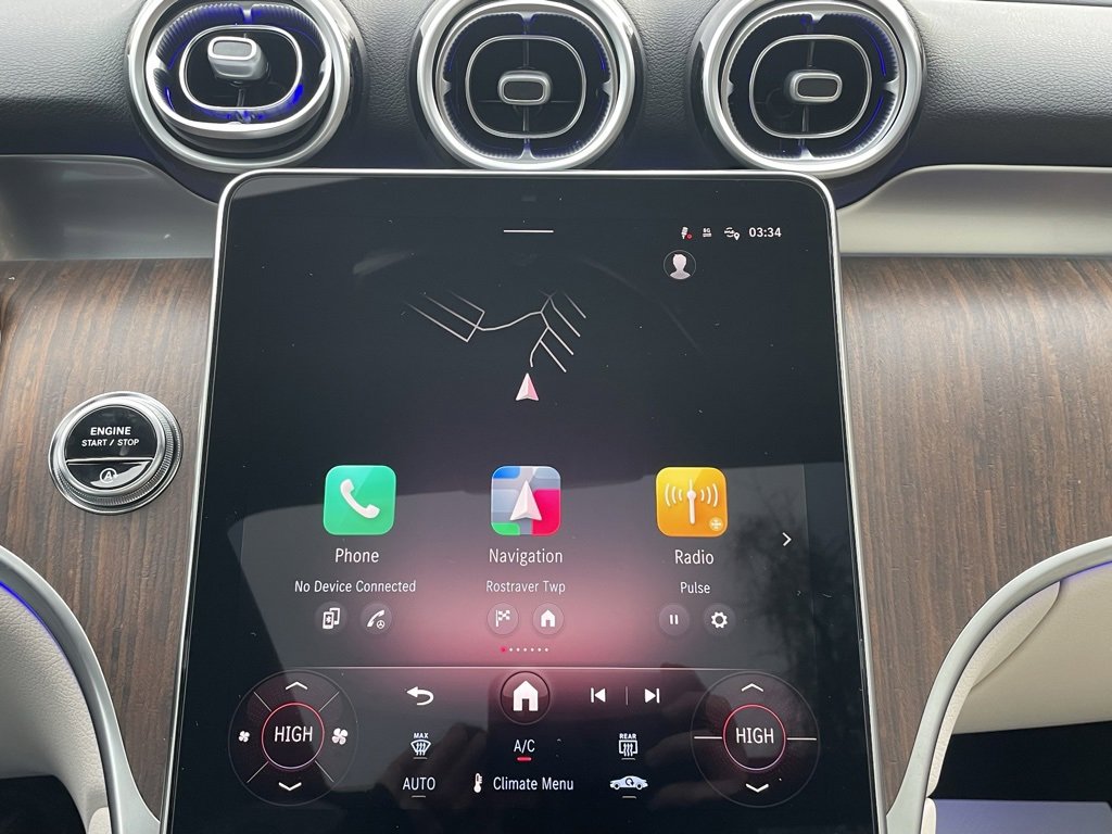 Used 2026 Mercedes-Benz GLC 300 4MATIC image 38