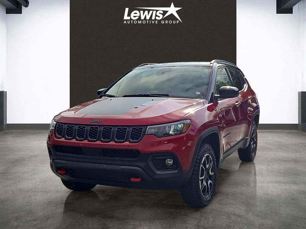 Used 2025 Jeep Compass Trailhawk w/ Sun & Sound Group image 1