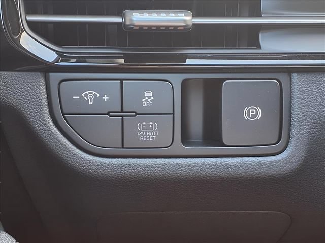New 2026 Kia Sportage S AWD/4WD image 17