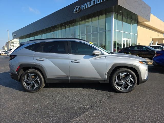 Certified 2024 Hyundai Tucson Limited AWD/4WD image 22