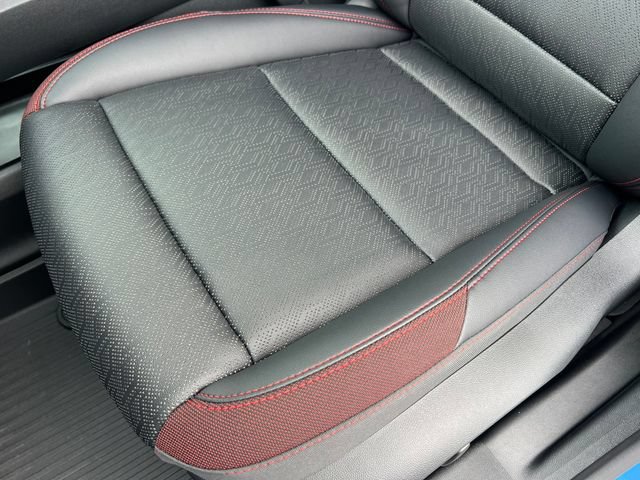 New 2027 Chevrolet Equinox RS w/ Safety and Technology Package AWD/4WD image 10