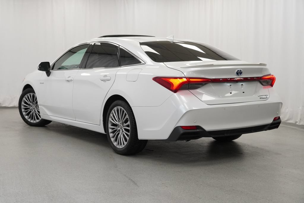 Used 2021 Toyota Avalon Limited w/ Advanced Safety Package FWD image 14