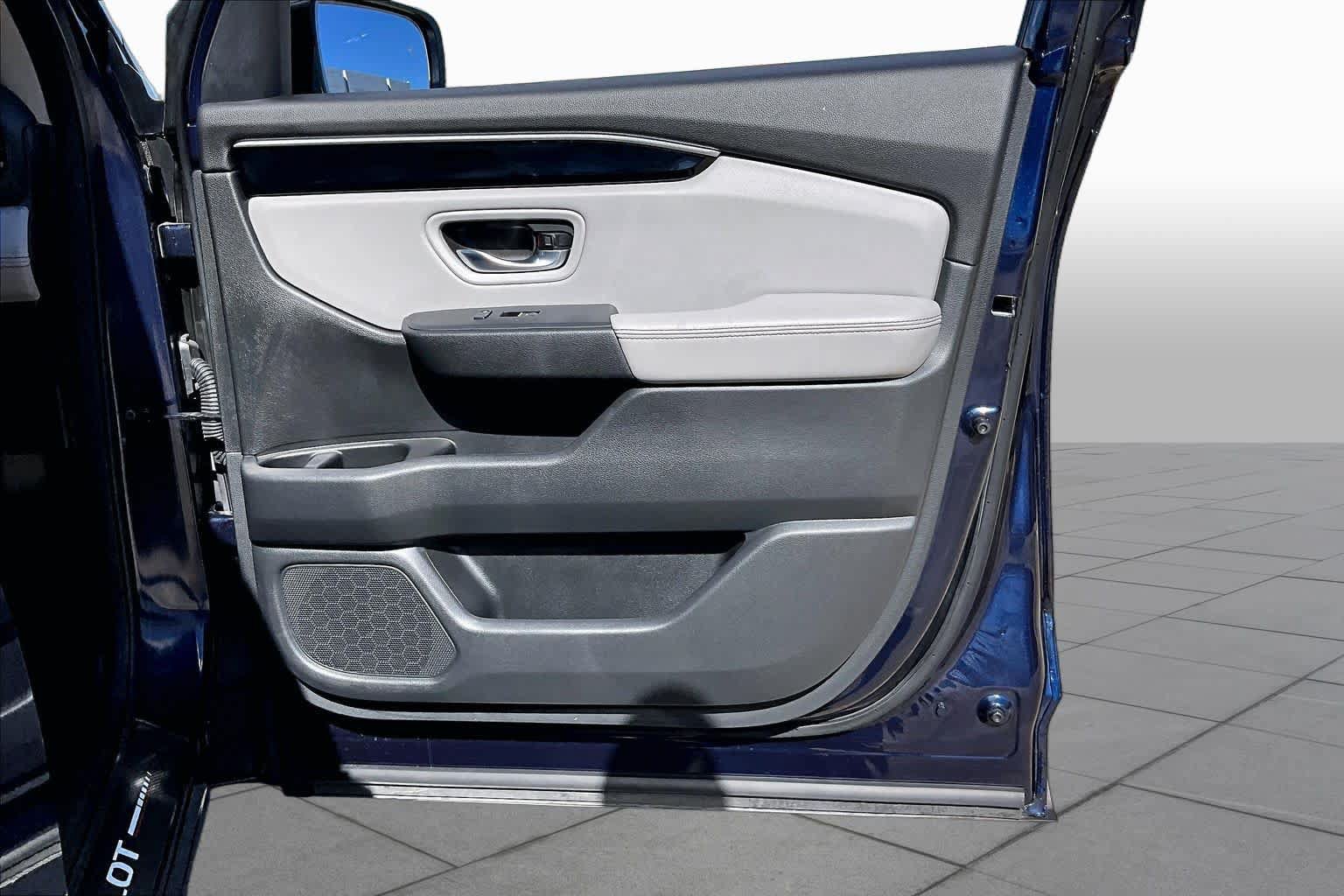 Used 2025 Honda Pilot EX-L image 23