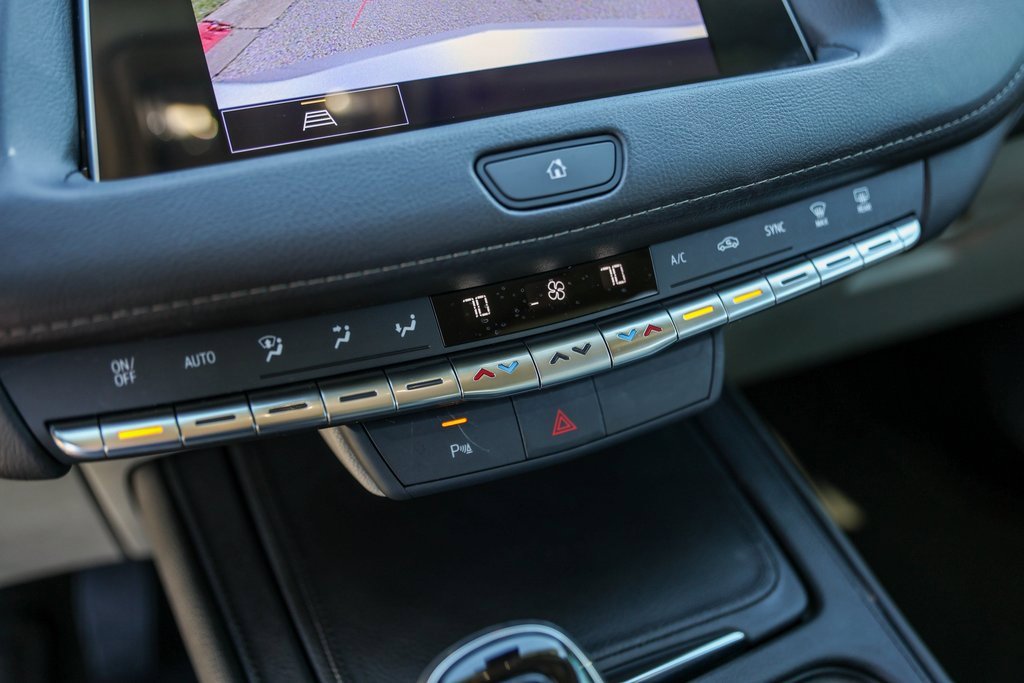 Used 2022 Cadillac XT4 Luxury image 18