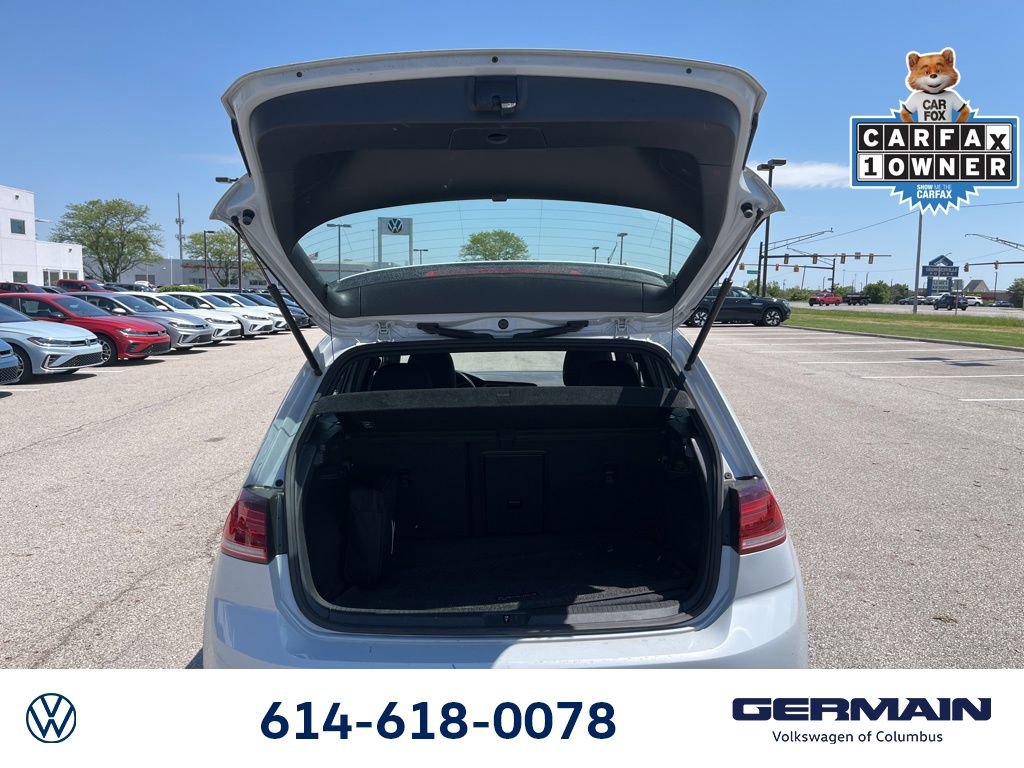 Used 2018 Volkswagen GTI SE FWD image 16
