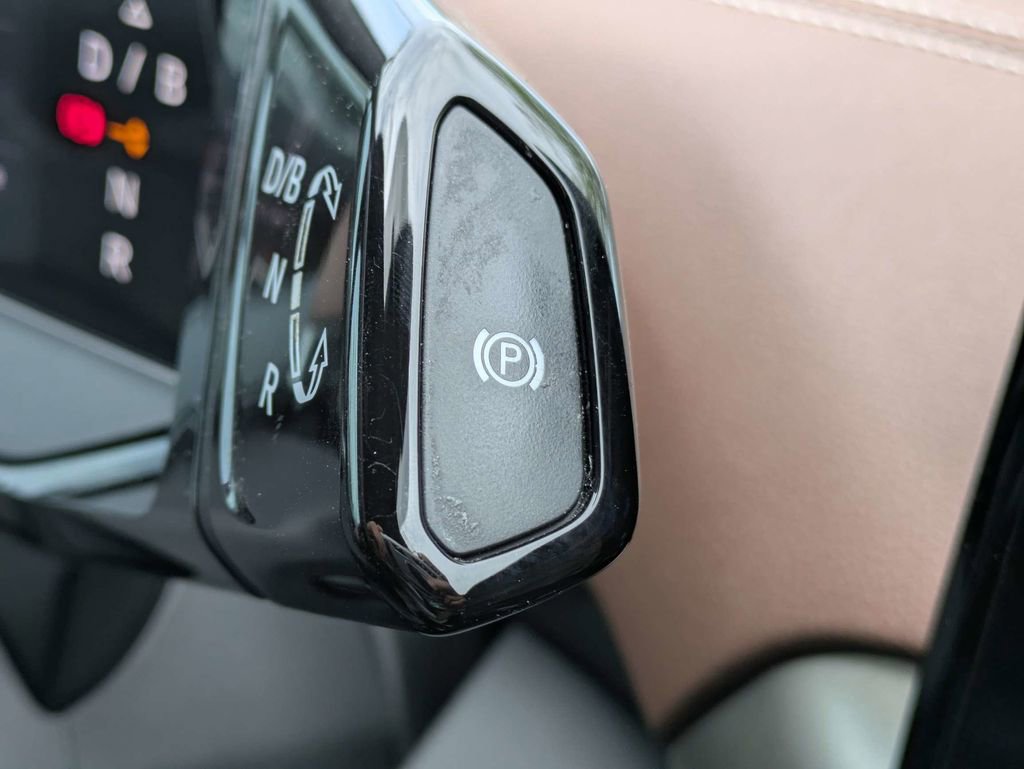 Certified 2023 Volkswagen ID.4 Pro image 37