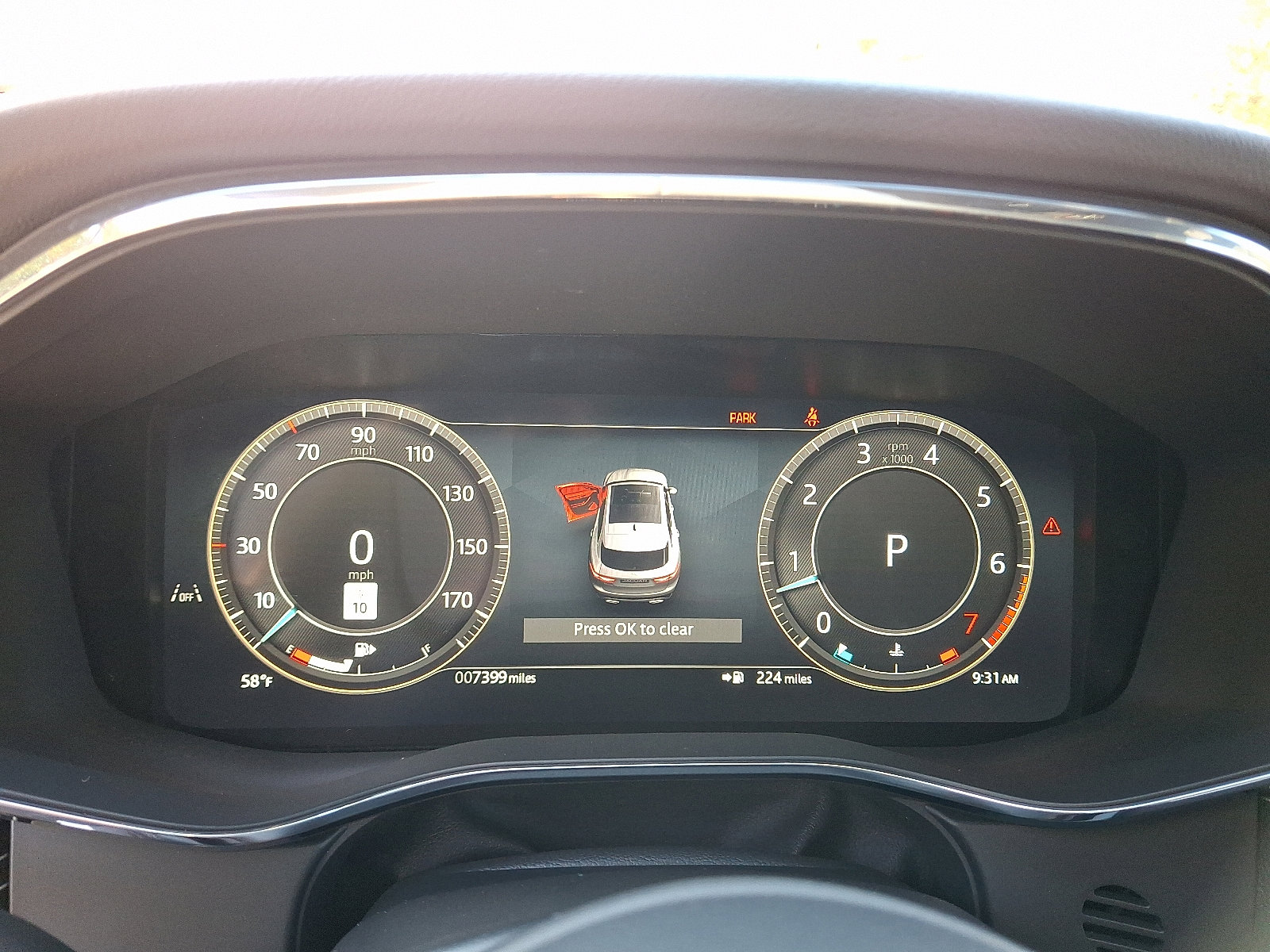 Certified 2025 Jaguar F-PACE R-Dynamic S image 20