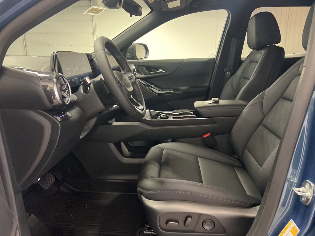 New 2026 Chevrolet Equinox LT w/ Convenience Package II image 8