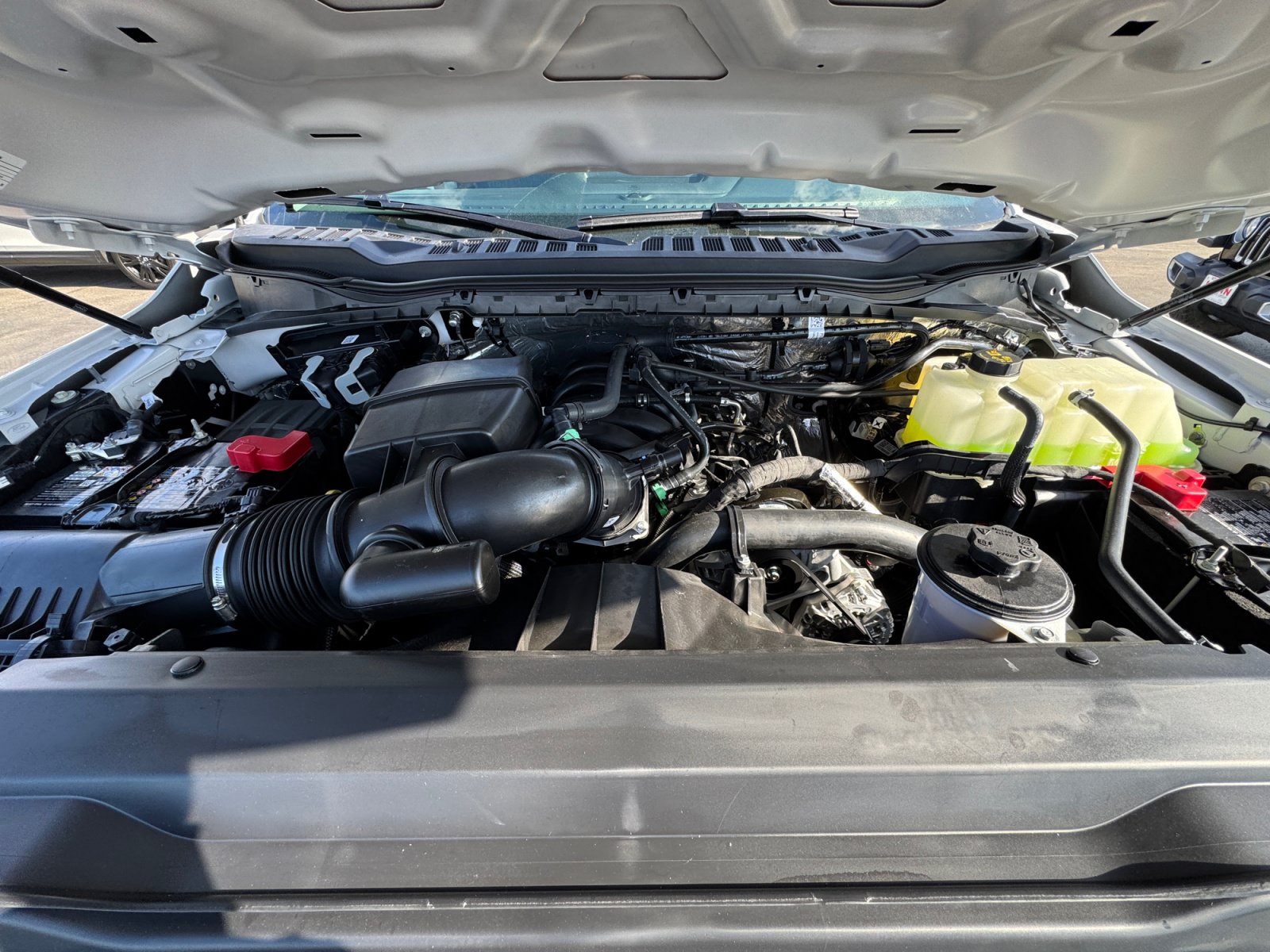 New 2026 Ford F250 XLT w/ FX4 Off-Road Package AWD/4WD image 33