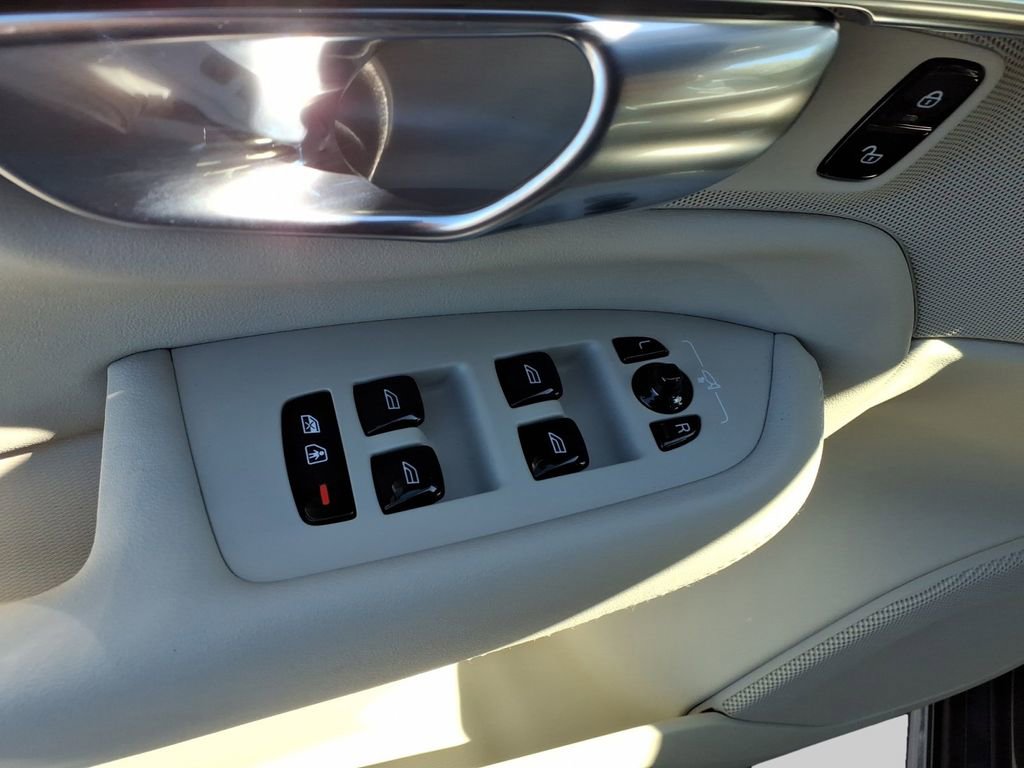 New 2026 Volvo XC90 T8 Ultra image 11