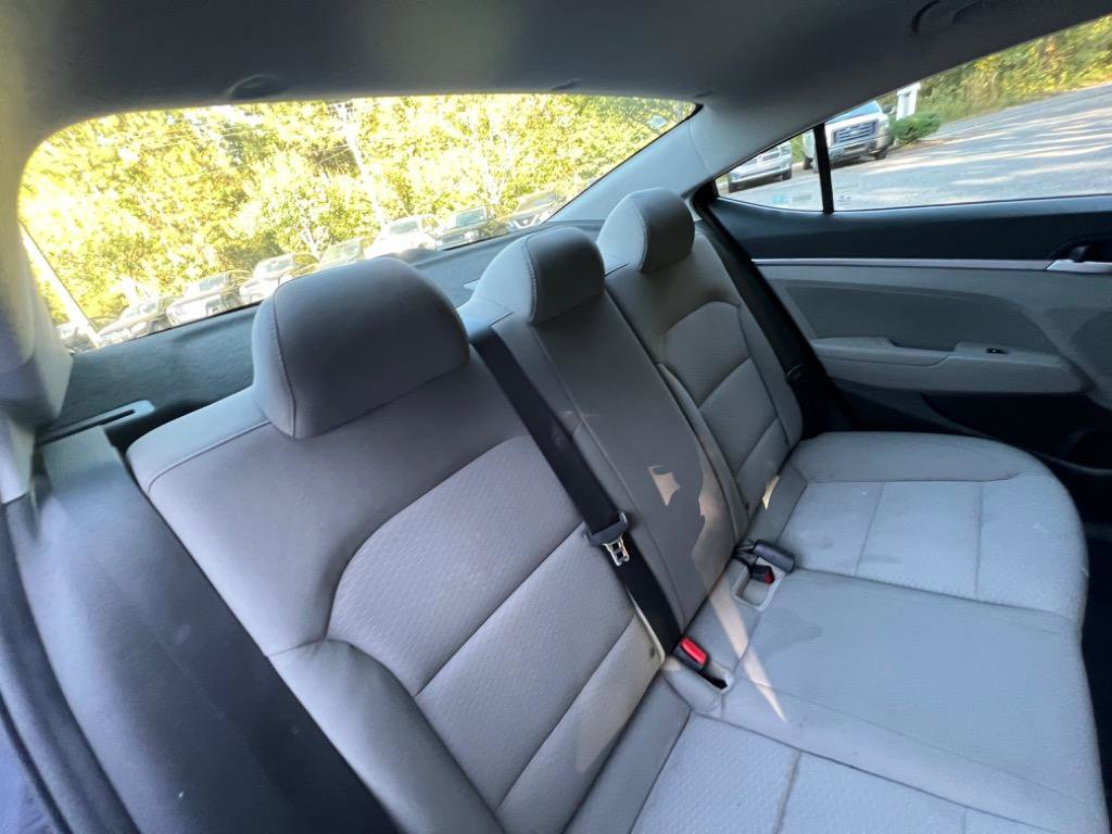 Used 2019 Hyundai Elantra SEL image 21