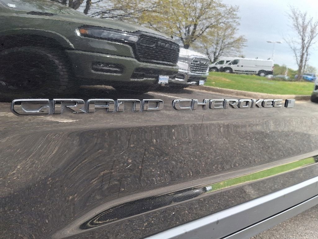 Certified 2024 Jeep Grand Cherokee L Laredo AWD/4WD image 33