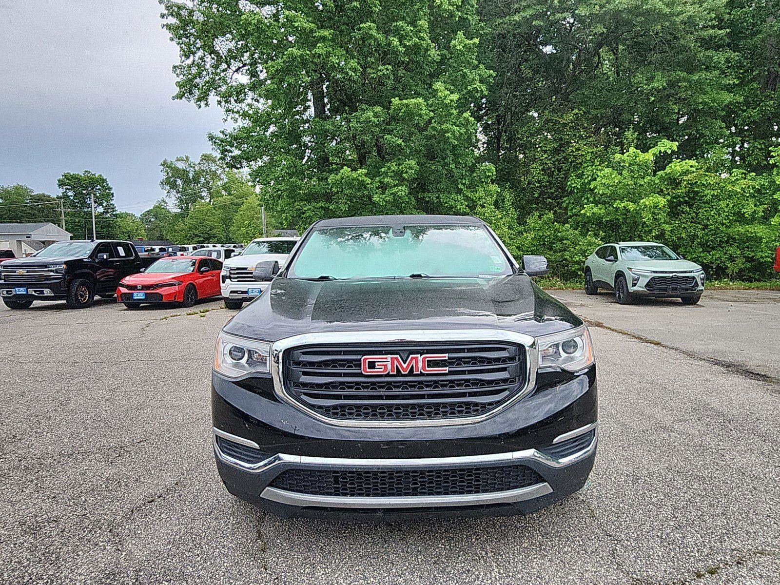 Used 2017 GMC Acadia SLE FWD image 8