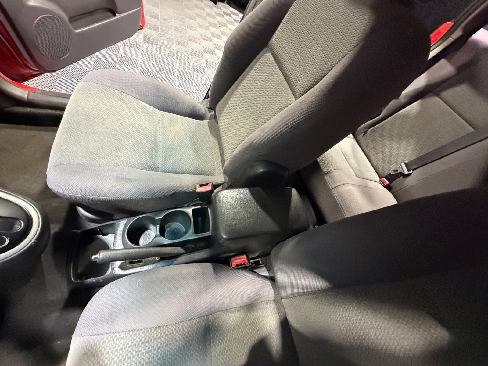 Used 2003 Toyota Matrix AWD image 15