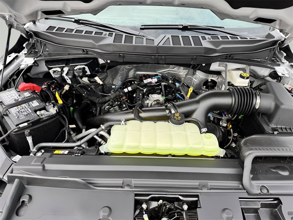 New 2025 Ford F150 XLT w/ Equipment Group 302A MID image 9