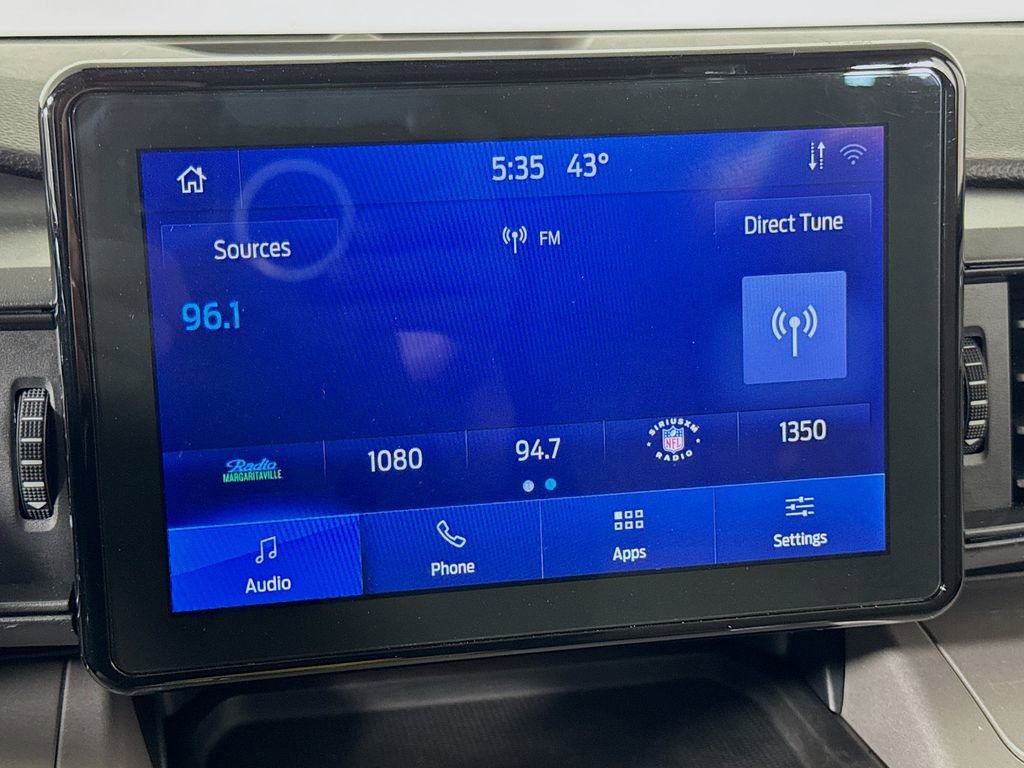 Used 2024 Ford Explorer XLT AWD/4WD image 32