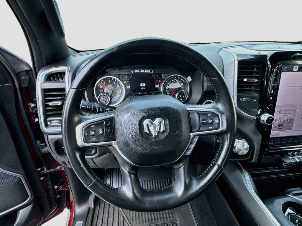 Used 2022 RAM 1500 Laramie AWD/4WD image 11