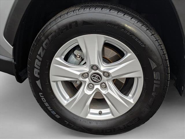 Used 2020 Toyota RAV4 XLE image 21