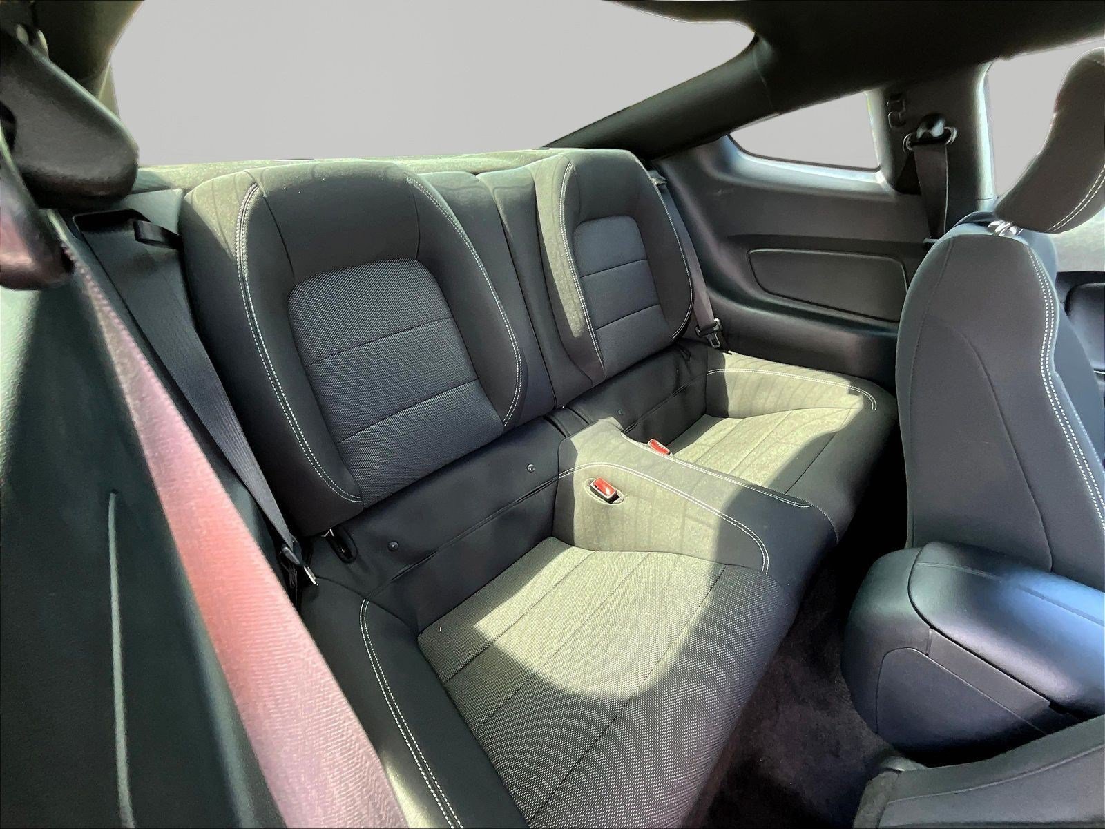 Used 2015 Ford Mustang Coupe w/ Equipment Group 051A RWD image 22
