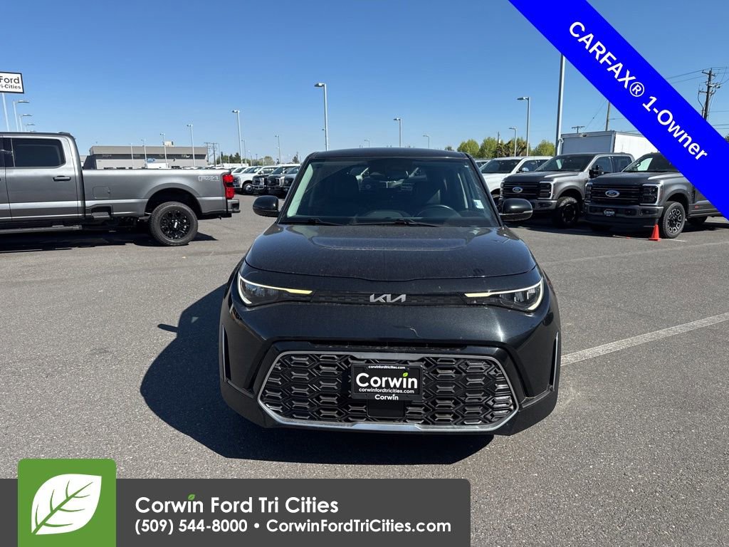Used 2023 Kia Soul GT-Line w/ GT-Line Technology Package FWD image 3